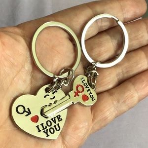 NWT. Keychain for Romantic Couple.Silver Tone Key Ring  Heart/Key Keychain.